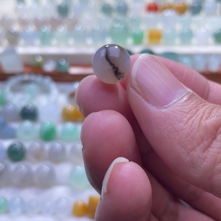 翡翠散珠特色巧克力色 10.8mm