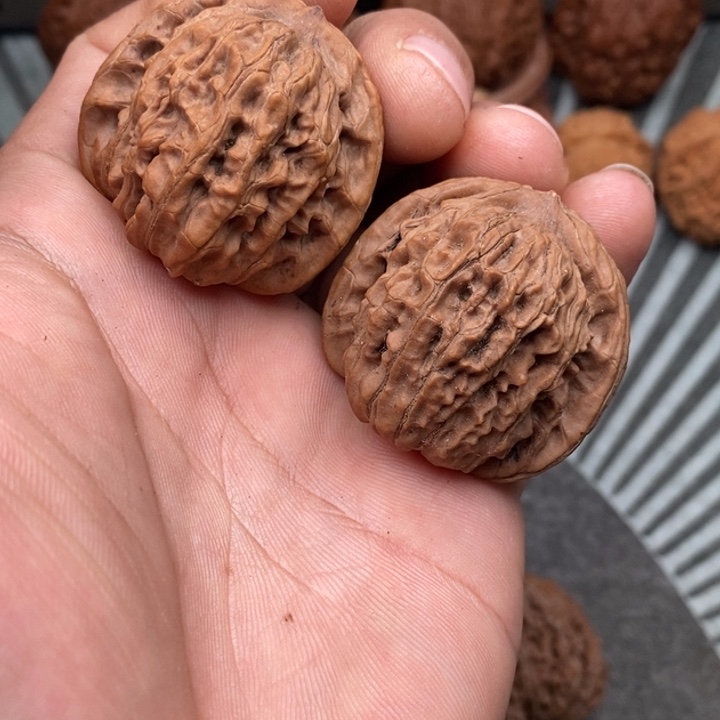 文玩核桃把件落地红楼子