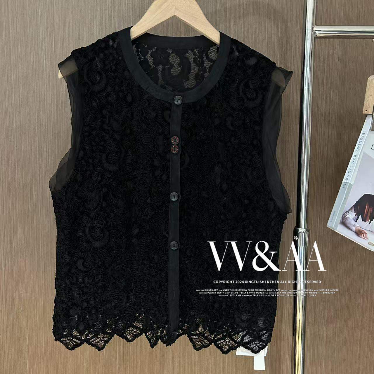 VV&AA 新款春夏蕾丝刺绣单排扣小众设计感马甲 VA8777