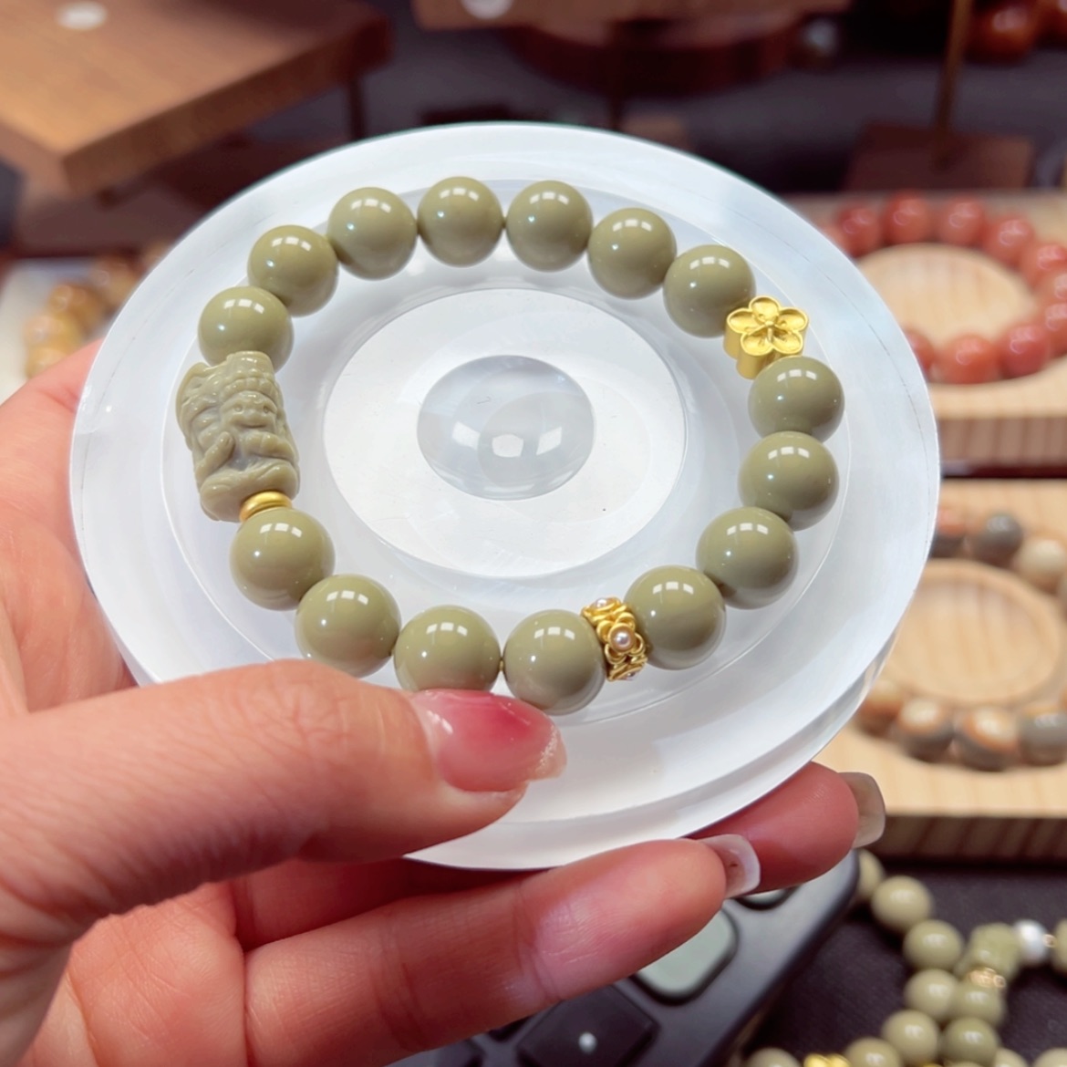 【闪购商品】石英质玉手链未镶嵌?**猫33