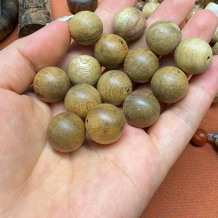 大叶紫檀（黑酸枝木类）