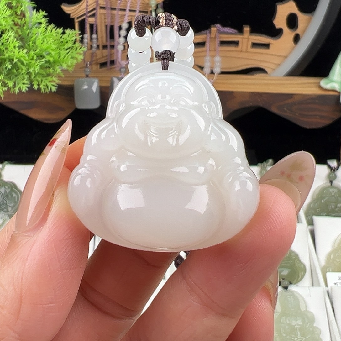 和田玉未镶嵌颈饰