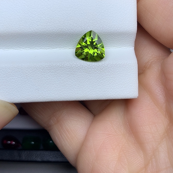 裸石橄榄石未镶嵌角9橄榄石