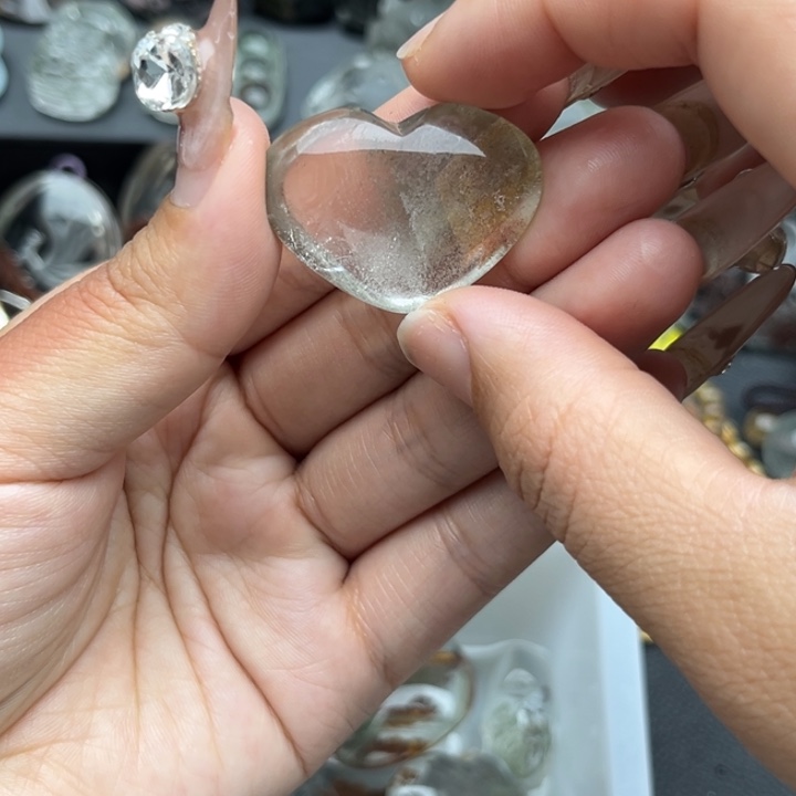 未镶嵌吊坠(赠链)水晶
