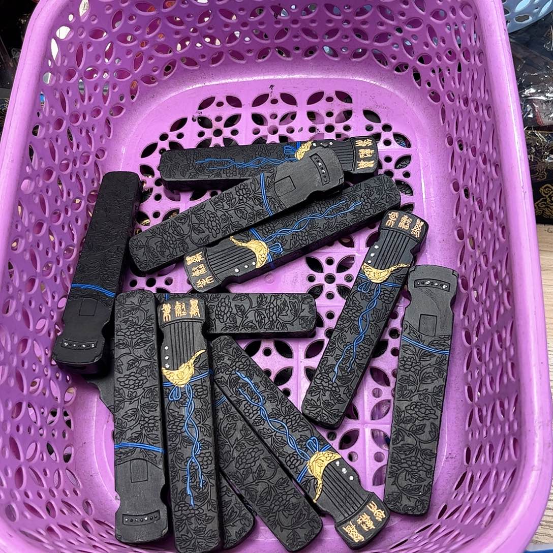 哈哈哈哈哈刚刚12条