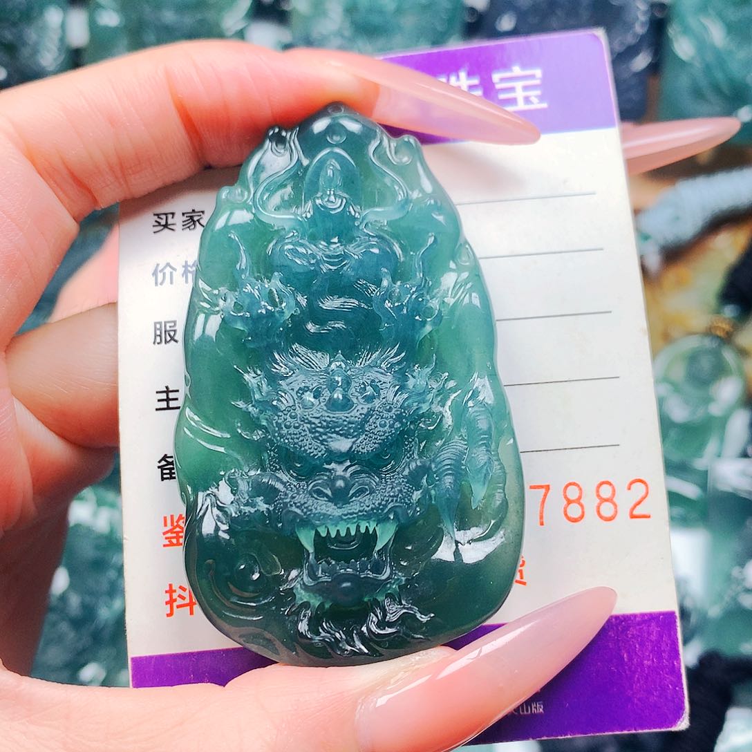 【闪购商品】翡翠未镶嵌颈饰纯天然A货翡翠