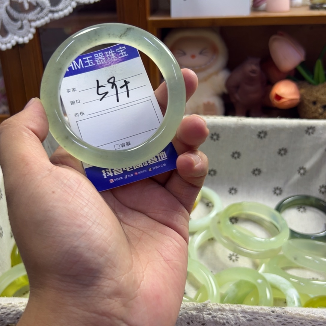 未镶嵌蛇纹石玉手镯648