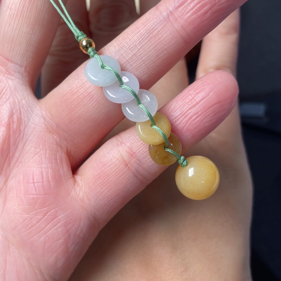 翡翠颈饰未镶嵌手机挂