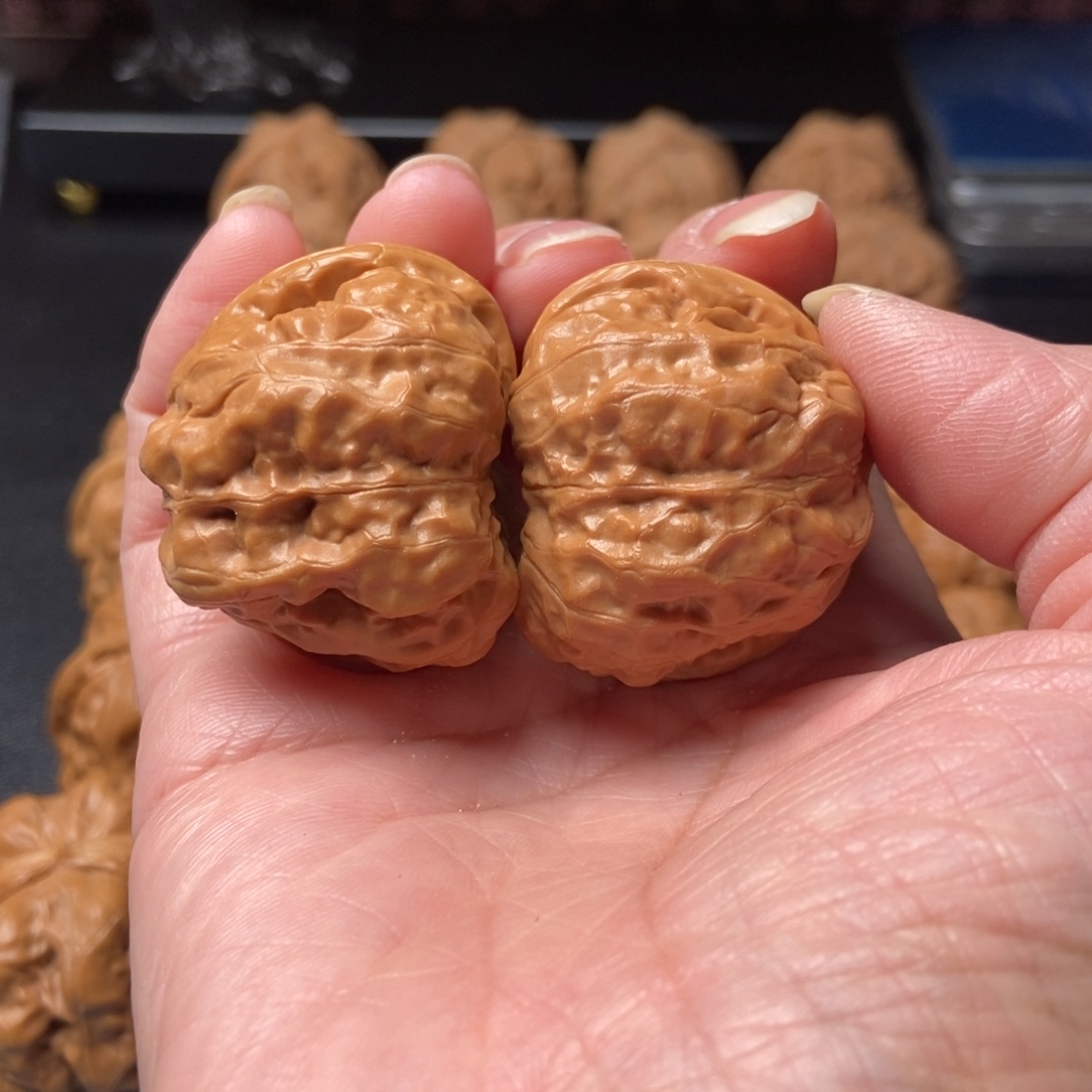 用***8把件文玩核桃蛤蟆头