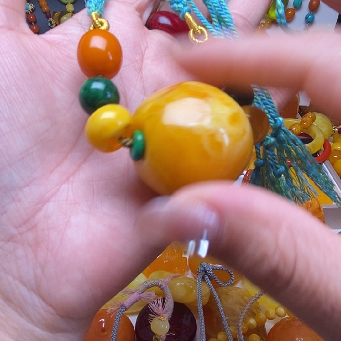 精美转运项链搭配