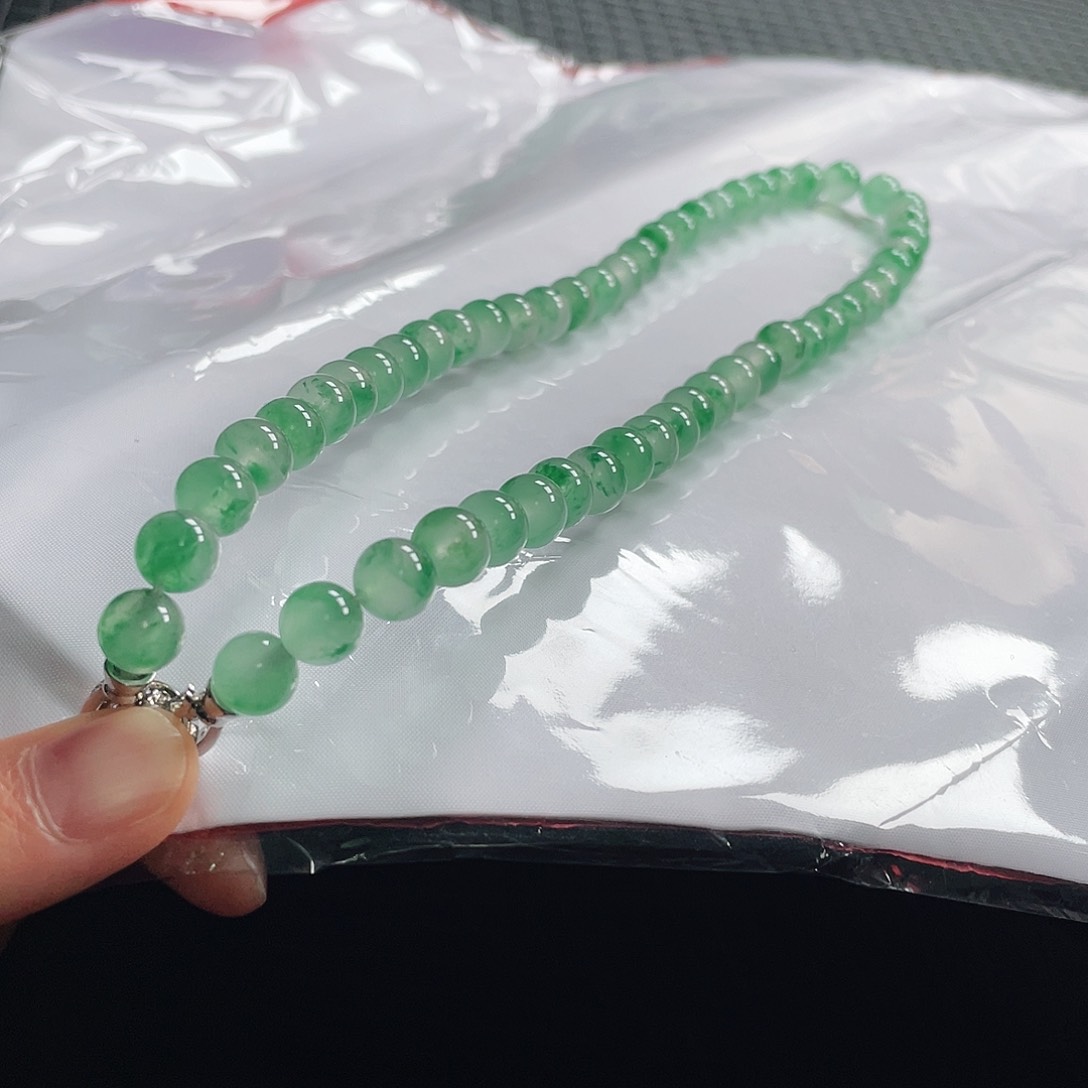 石英质玉项链未镶嵌