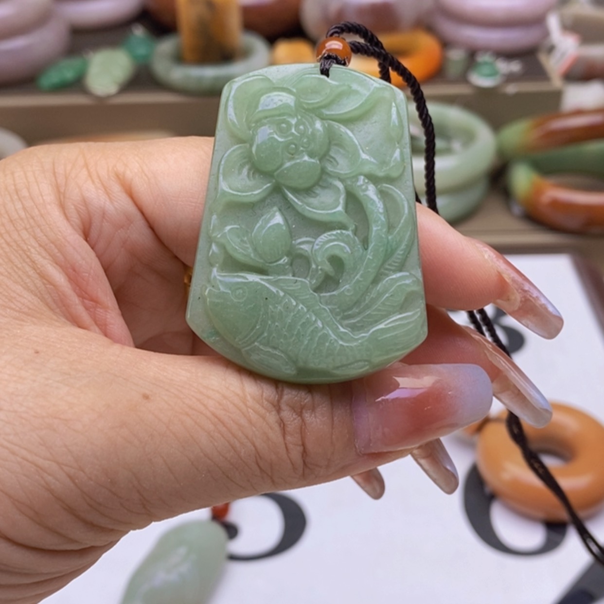 【闪购商品】石英质玉手镯未镶嵌