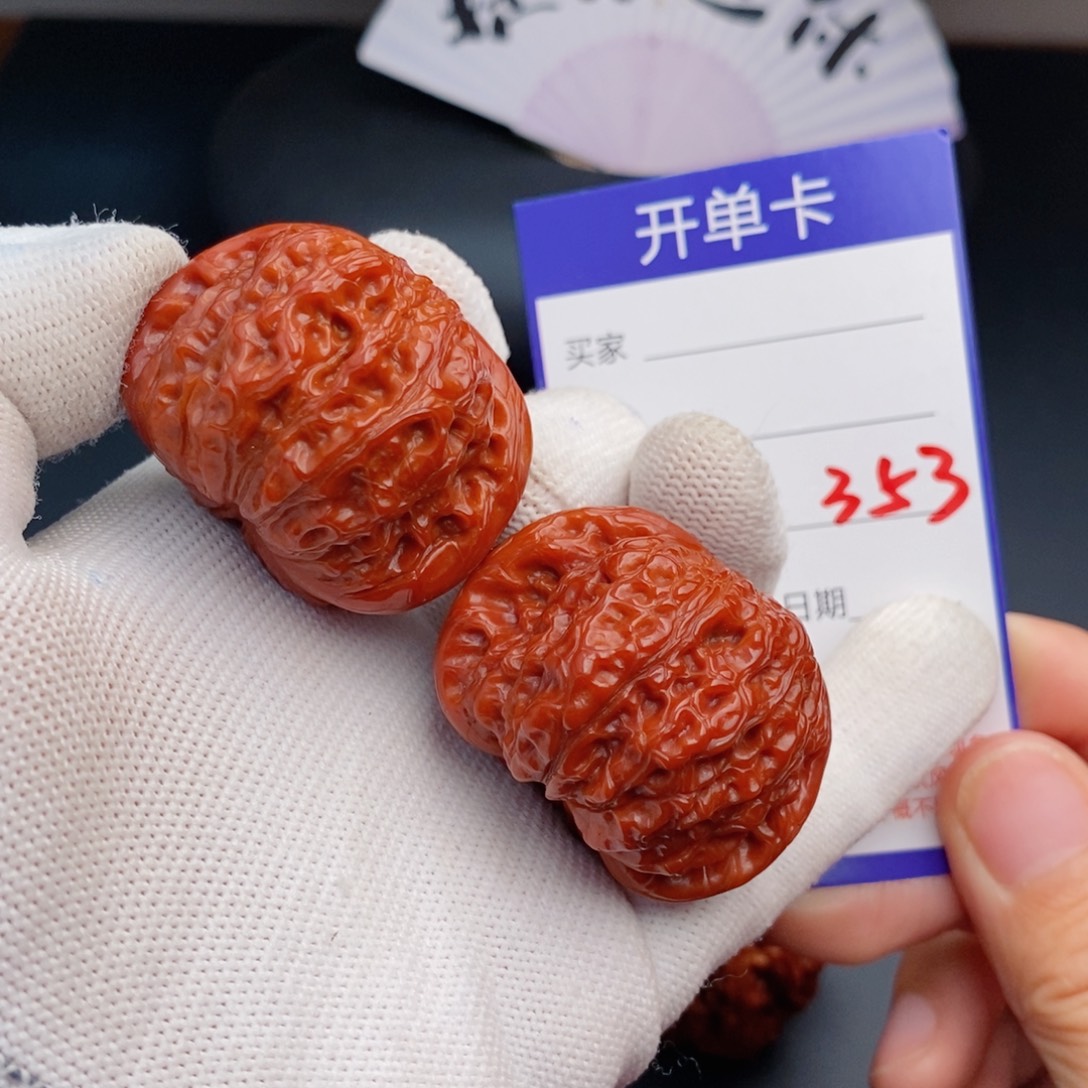 文玩核桃把件41血麒麟353