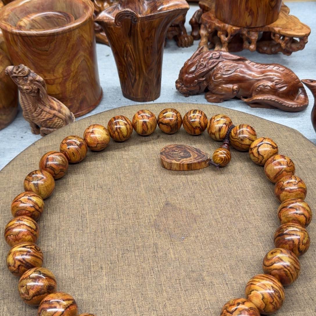 伟***哥黄花梨/降香黄檀6885433