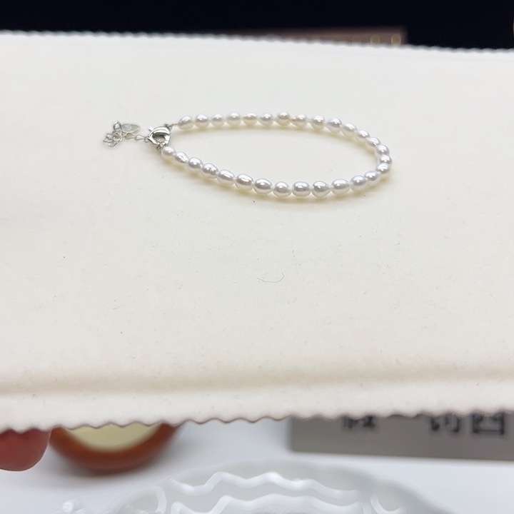 钛钢手绳淡水珍珠