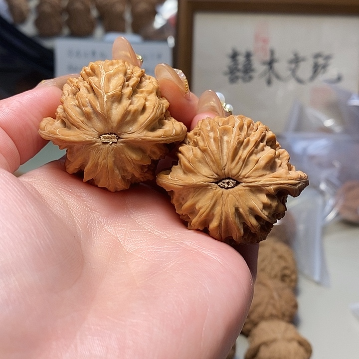 橡***.文玩核桃吊坠1111111111111