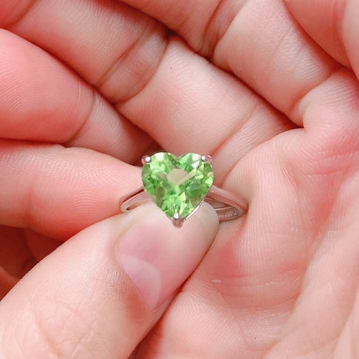 橄榄石戒指银S925镶嵌9✖️9