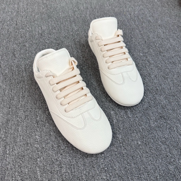 25年新款系带四季通用低帮圆头休闲板鞋日常素面平跟女士圆头单鞋