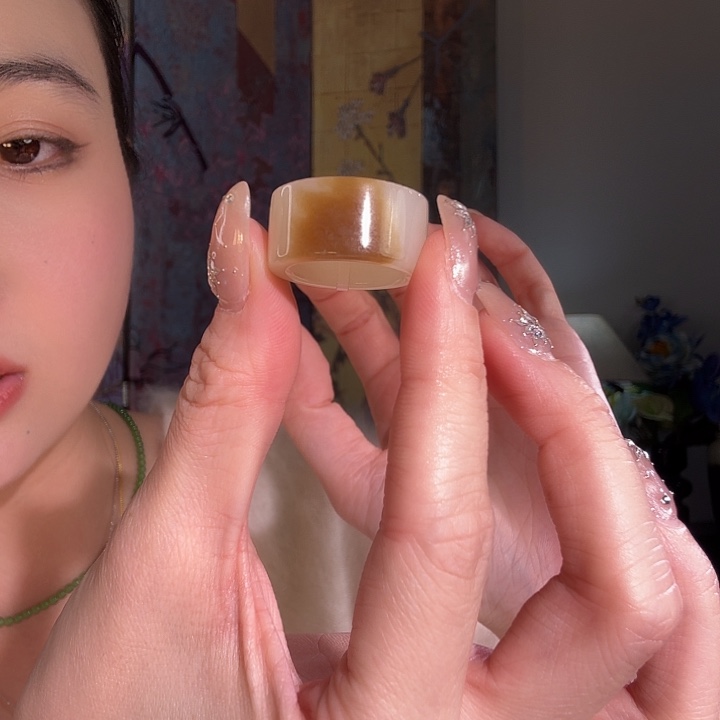 和田玉未镶嵌戒指