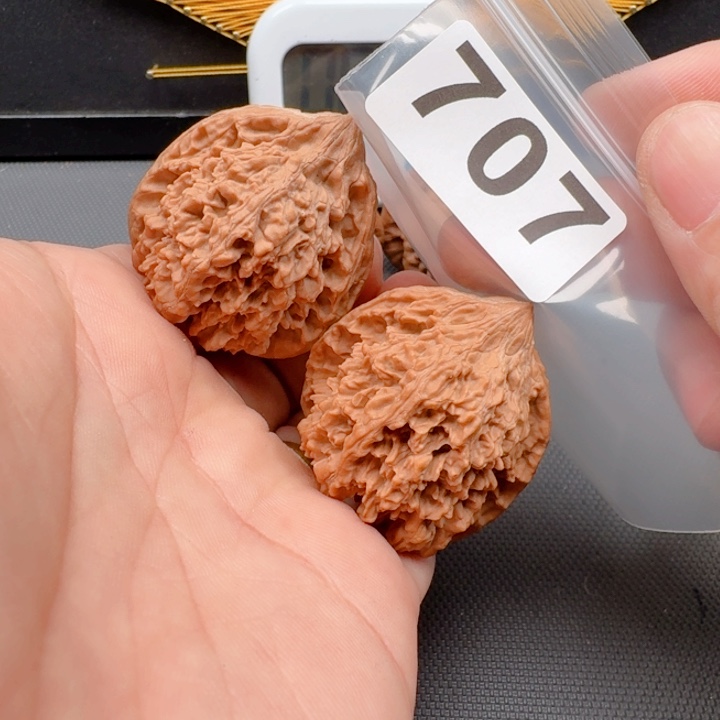 文玩核桃把件听****哟满天星41