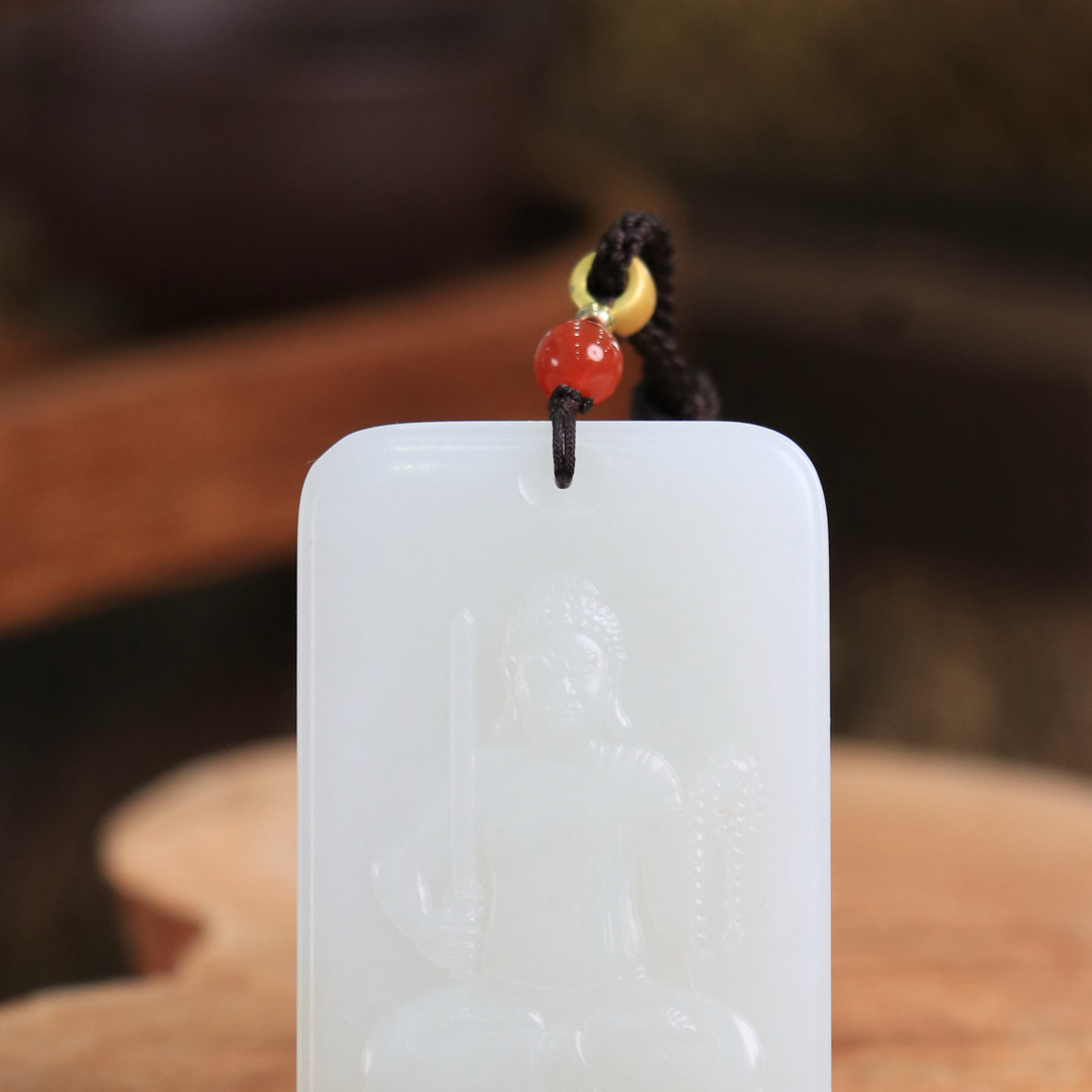 新疆和田玉玉质细腻油润十足精雕不动明王佩戴舒适大气