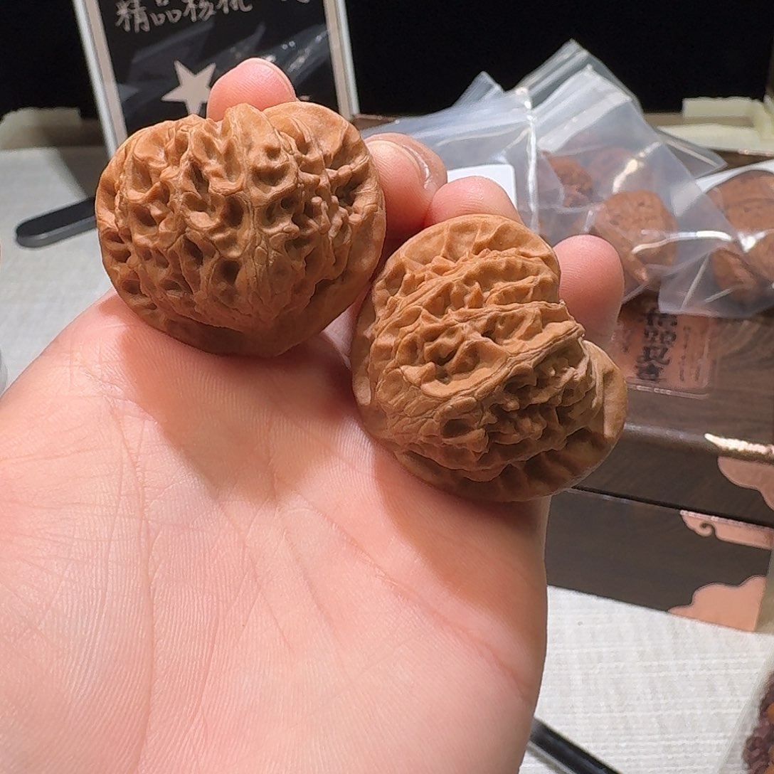 曲***奇吊坠文玩核桃41 宫灯