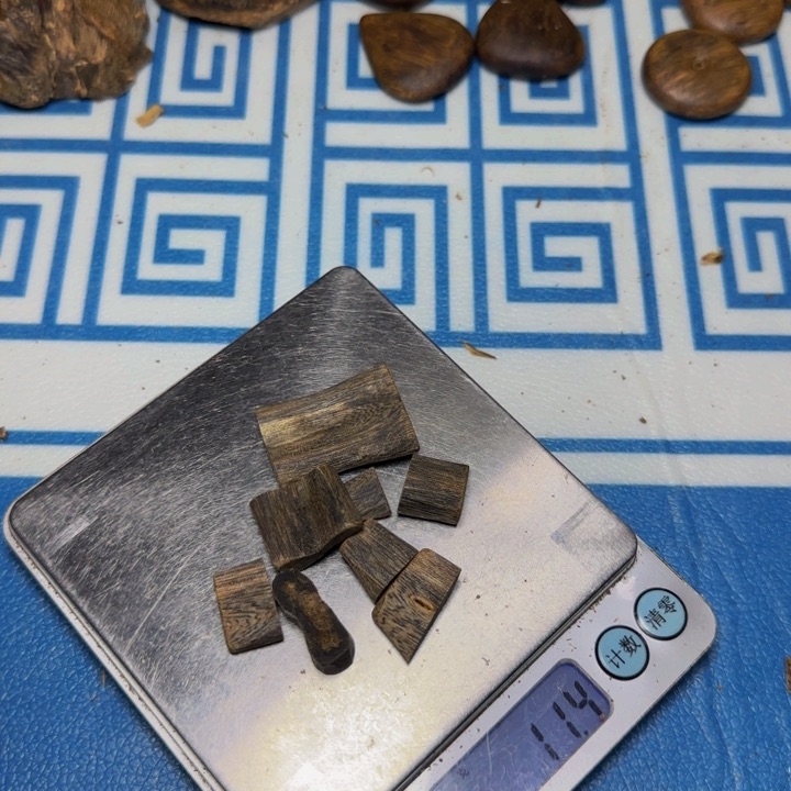 木手工艺雕塑根雕木方板材11克
