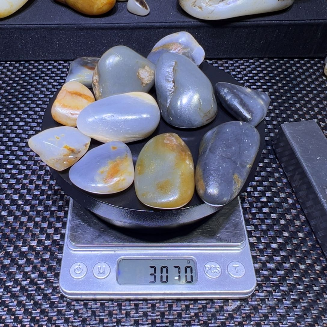 和田玉（子料）未镶嵌吊坠(不含链)307克