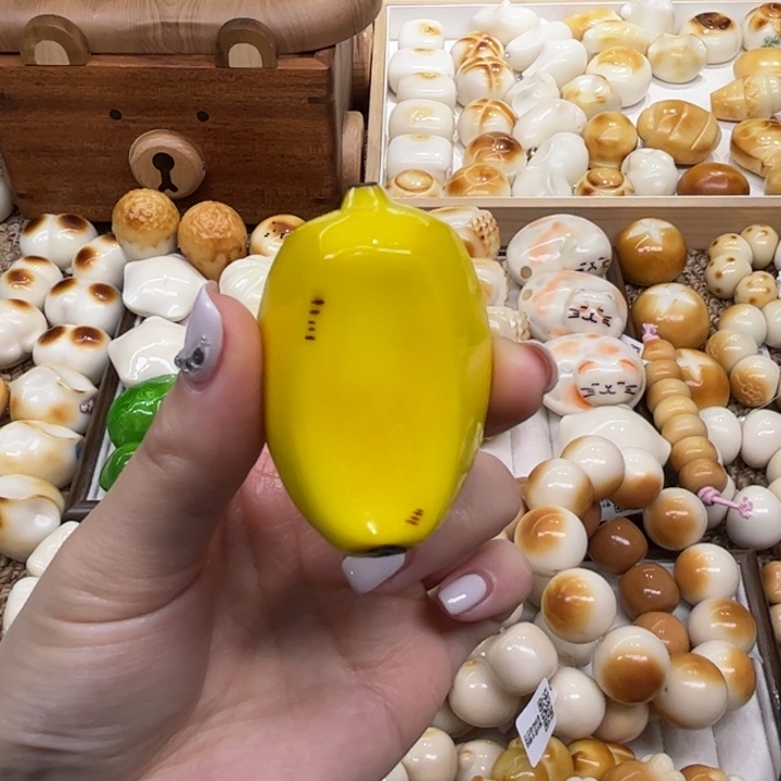 菩提根/象牙果把件12.12.31象牙果把件香蕉