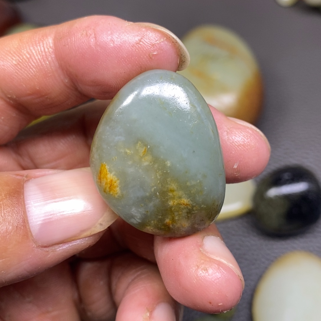 和田玉（糖玉）挂件未镶嵌