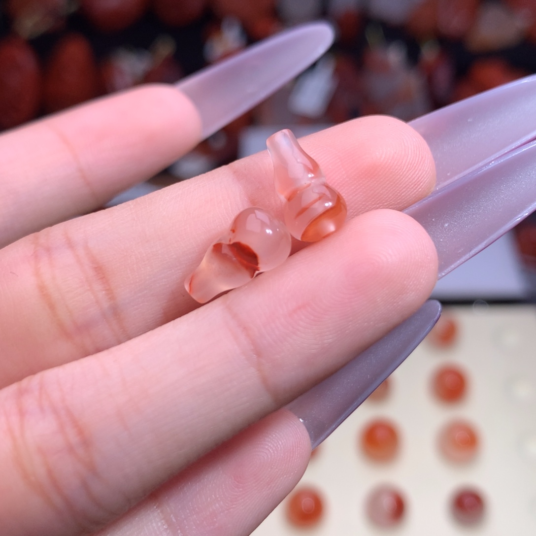 木***卿南红玛瑙未镶嵌珠宝半成品