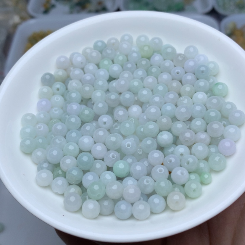 【闪购商品】翡翠手链未镶嵌卡6冰绿白100颗