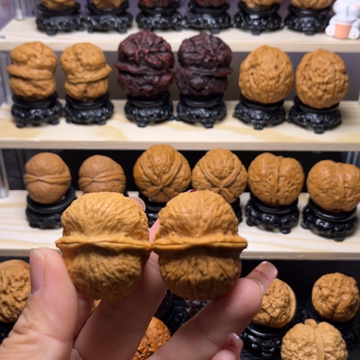 文玩核桃吊坠31w狮子头