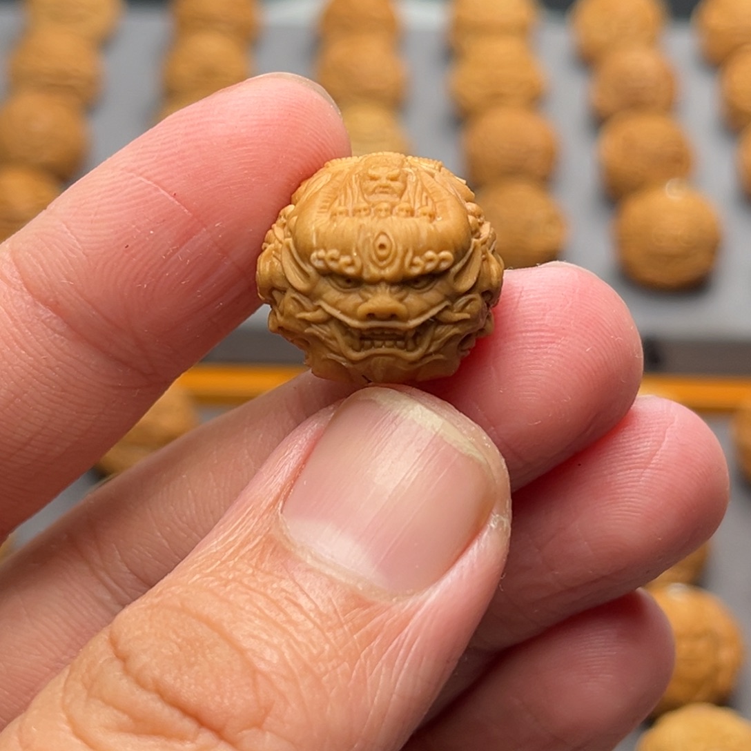 猴头核桃吊坠九面大威德