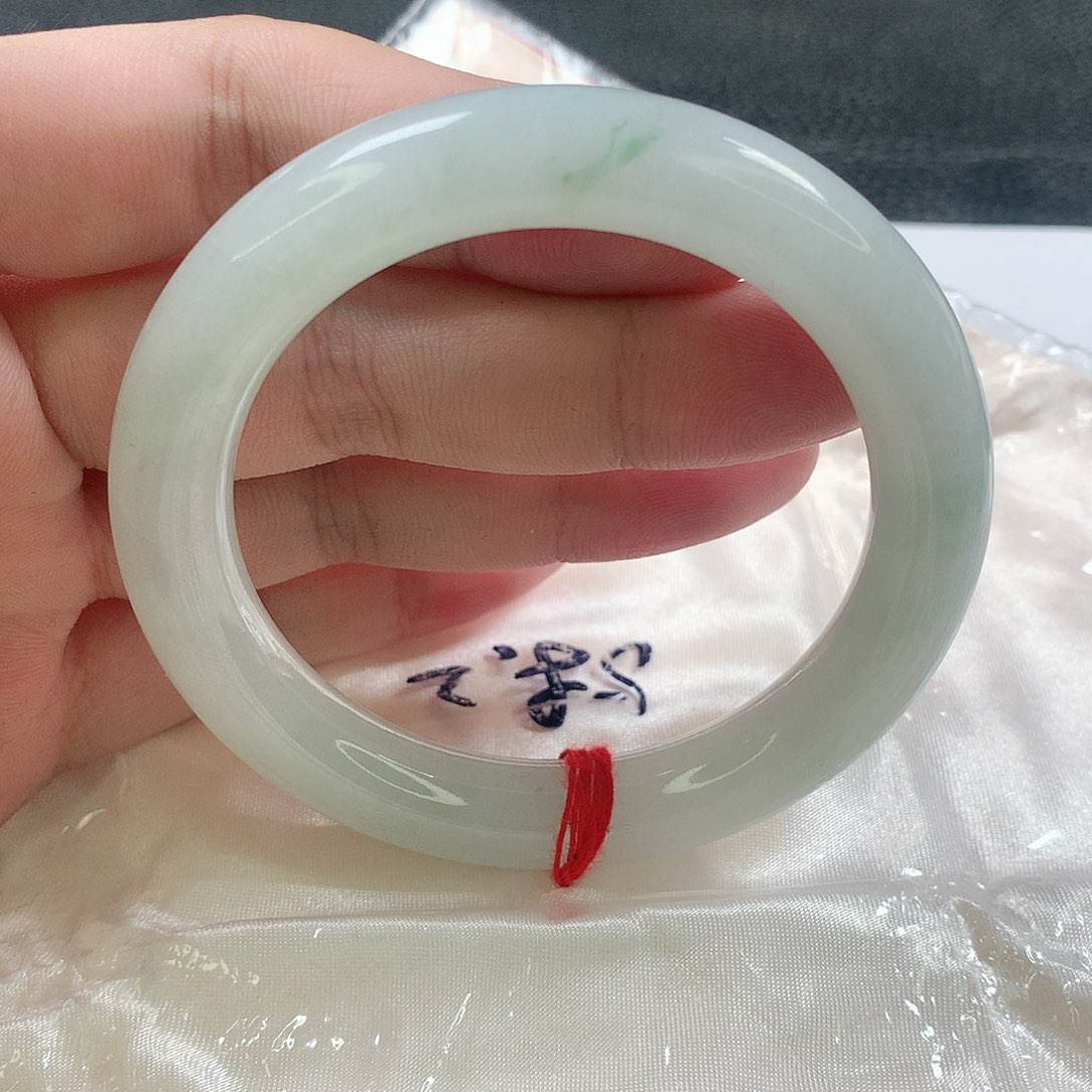 未镶嵌手镯（圆镯）翡翠371号