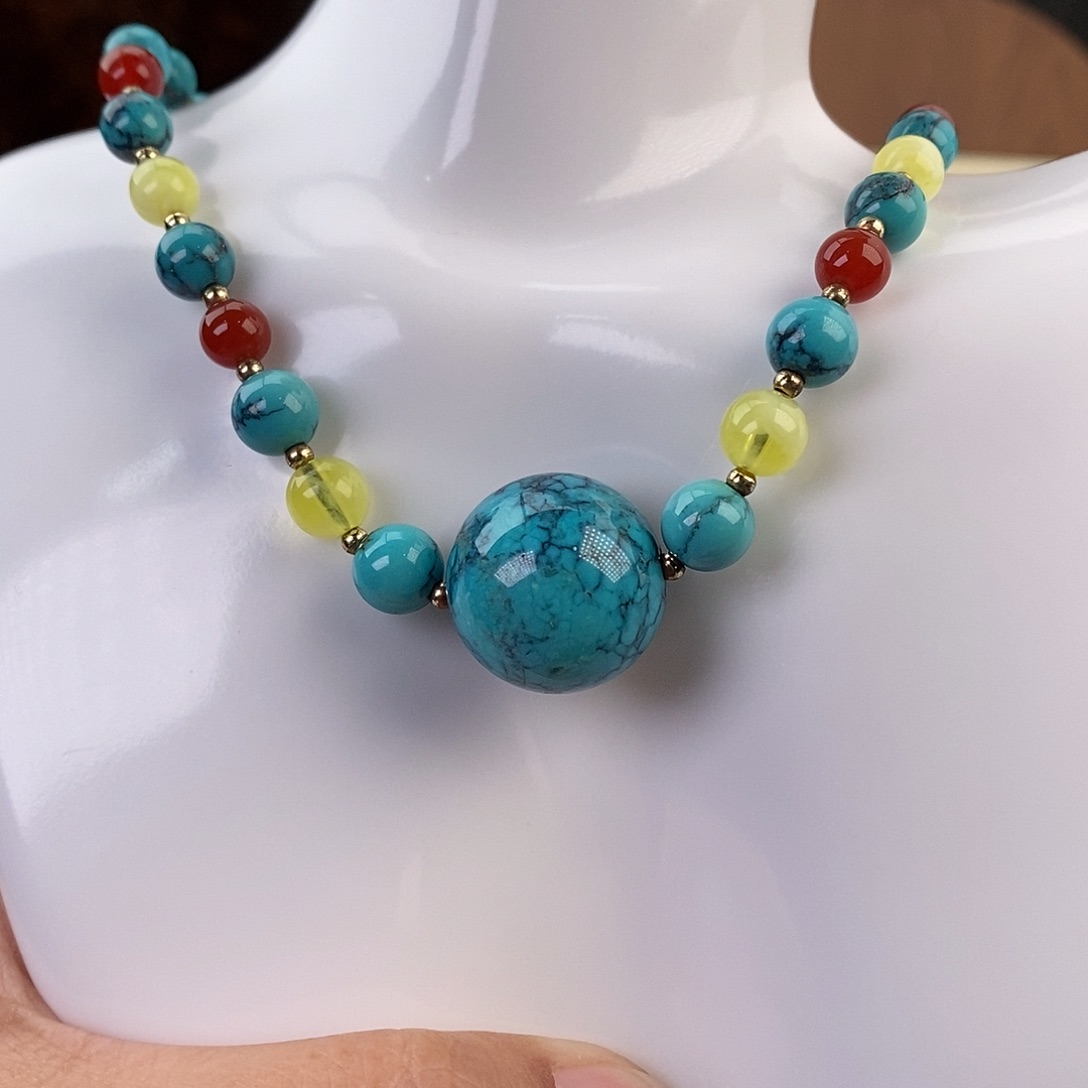 绿松石颈饰未镶嵌