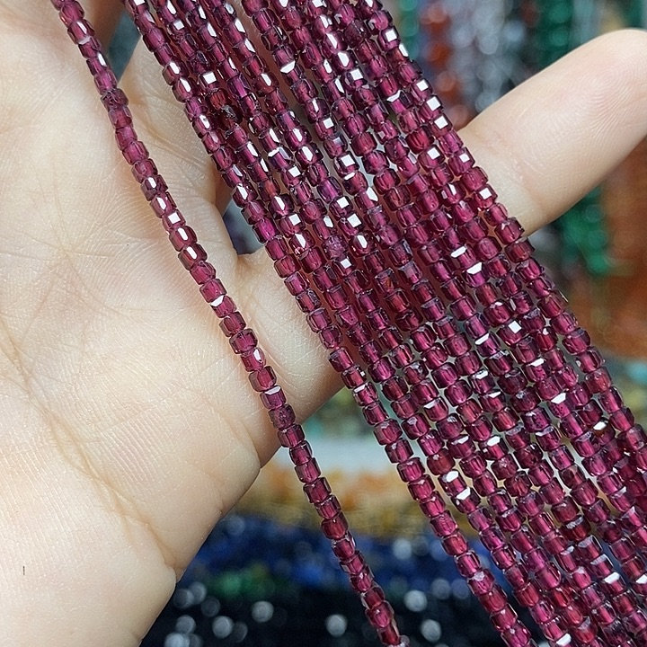 玛瑙/玉髓未镶嵌珠宝半成品天然石榴石切面方糖卡2mm一条