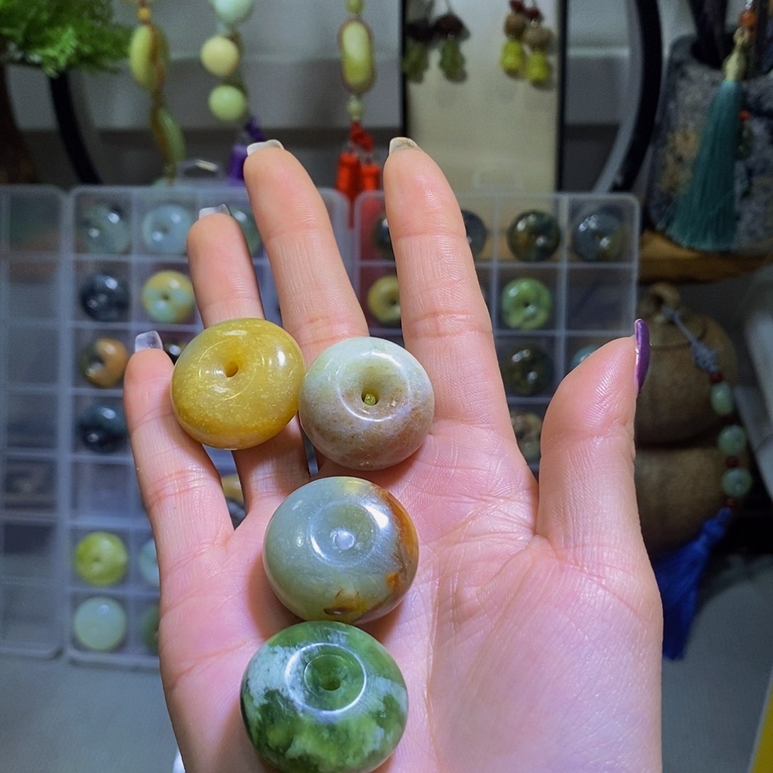 未镶嵌蛇纹石玉其他桃*183