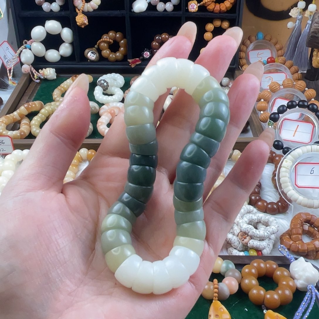 手串菩提根/象牙果哟**