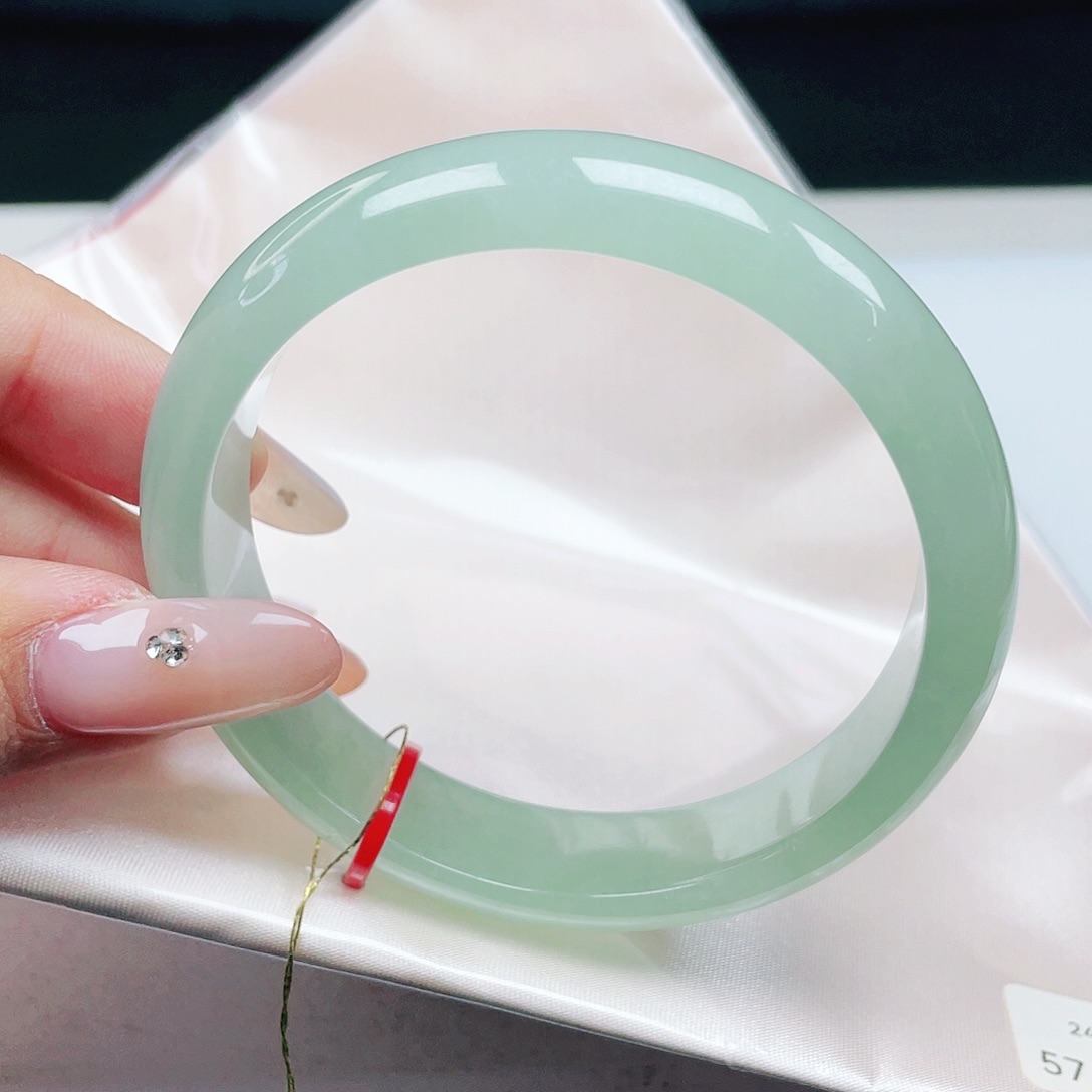 翡翠未镶嵌手镯 正圈57+