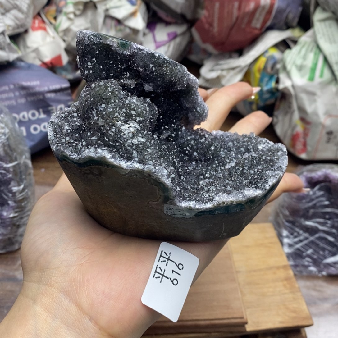 乌拉圭未镶嵌紫晶