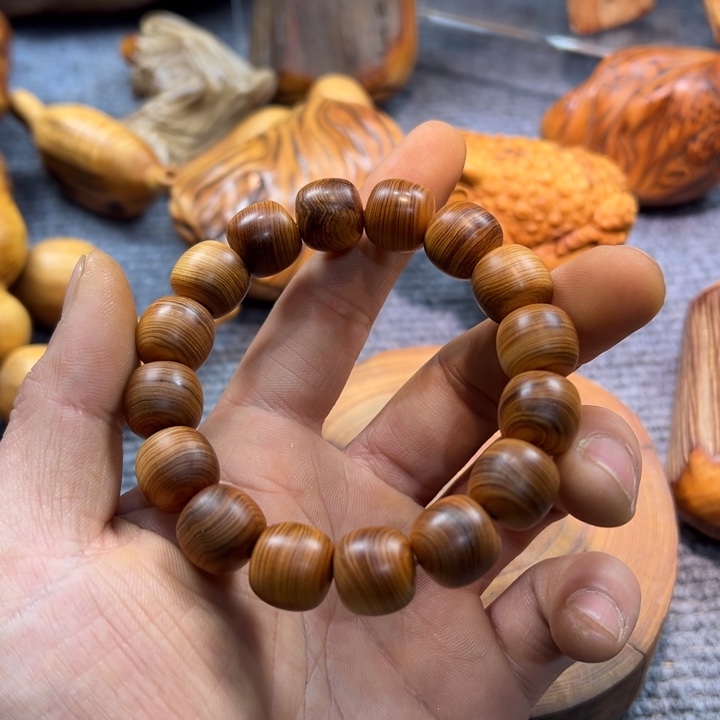 峰***爆柏木（崖柏）陈化老料手串把件 