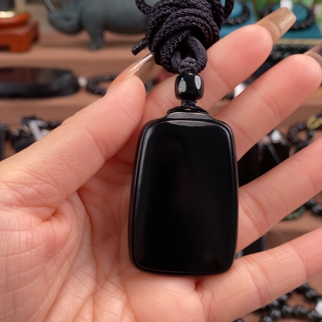 楊***棇和田玉未镶嵌手链