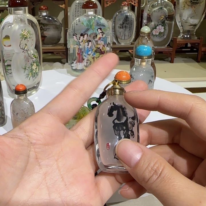 ****a内画鼻烟壶鹅鹅鹅鹅鹅