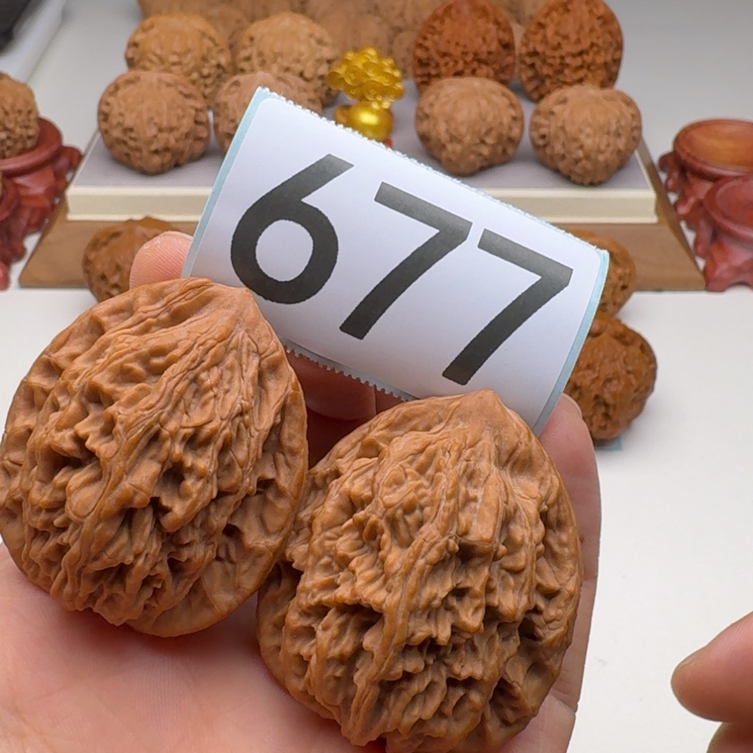 文玩核桃把件虎头40尺 大高桩