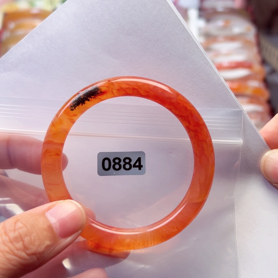 玛瑙/玉髓手镯未镶嵌?*七