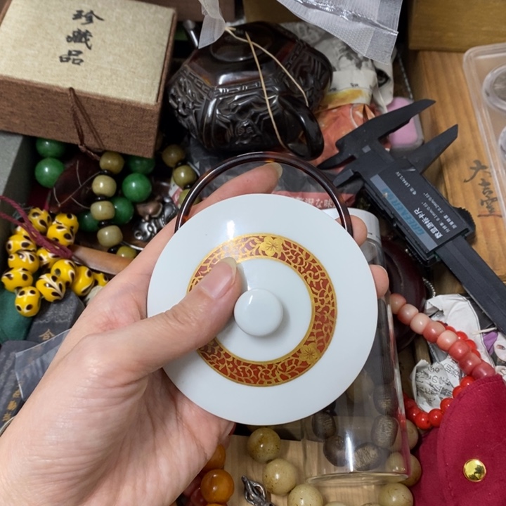 瓷片哈中古工艺品一件