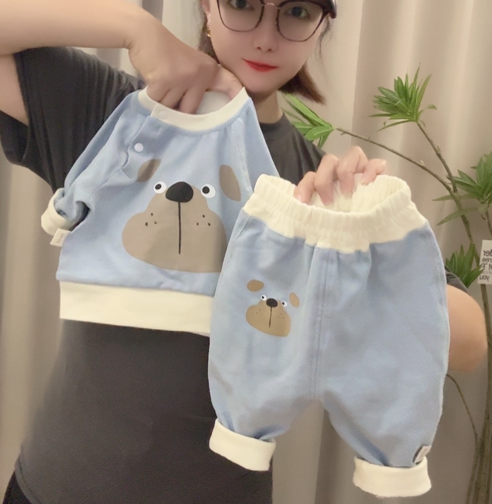 秋季新款宝宝婴幼儿舒绒大鼻子狗春秋分体两件套百搭