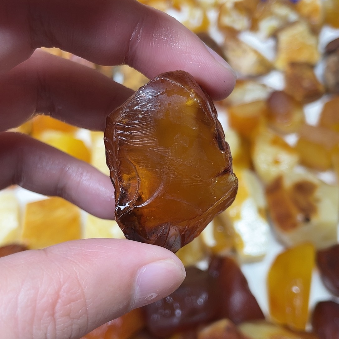 定制琥珀未镶嵌原矿琥珀