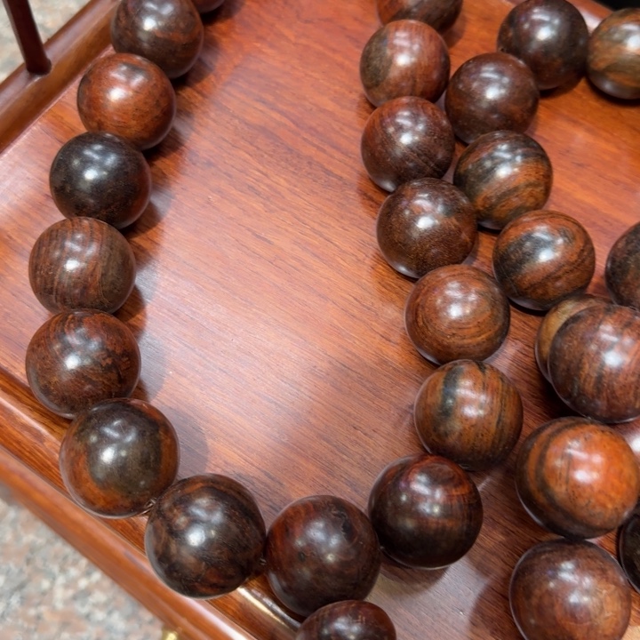 交趾黄檀（大红酸枝）酸枝原木3.0手持